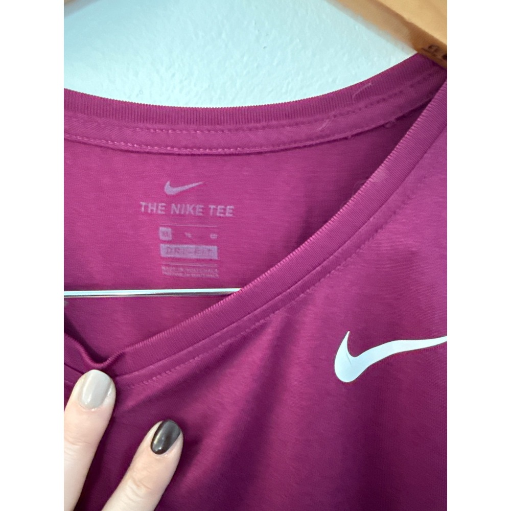 Nike Dri-FIT Women's Training Tank Size XL Maroon Muscle Tank Sweat Wicking - Picture 2 of 5